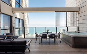 Yalarent Sea-Breeze Penthouse With Jacuzzi