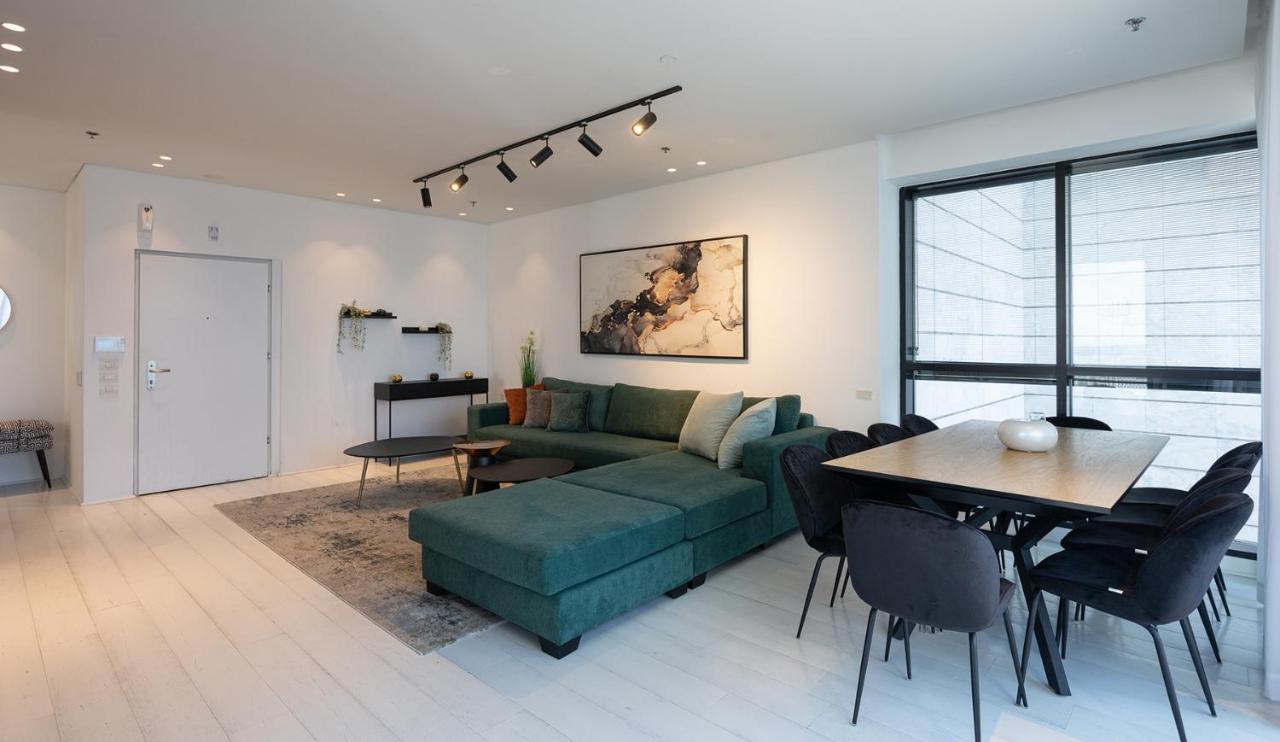 Ferienwohnung Yalarent Sea-Breeze Penthouse With Jacuzzi Bat Yam Exterior foto