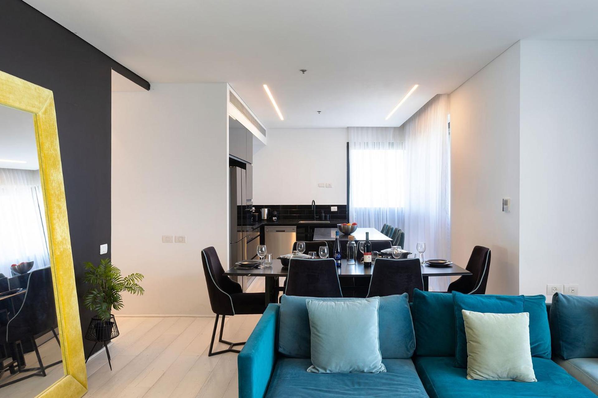Ferienwohnung Yalarent Sea-Breeze Penthouse With Jacuzzi Bat Yam Exterior foto